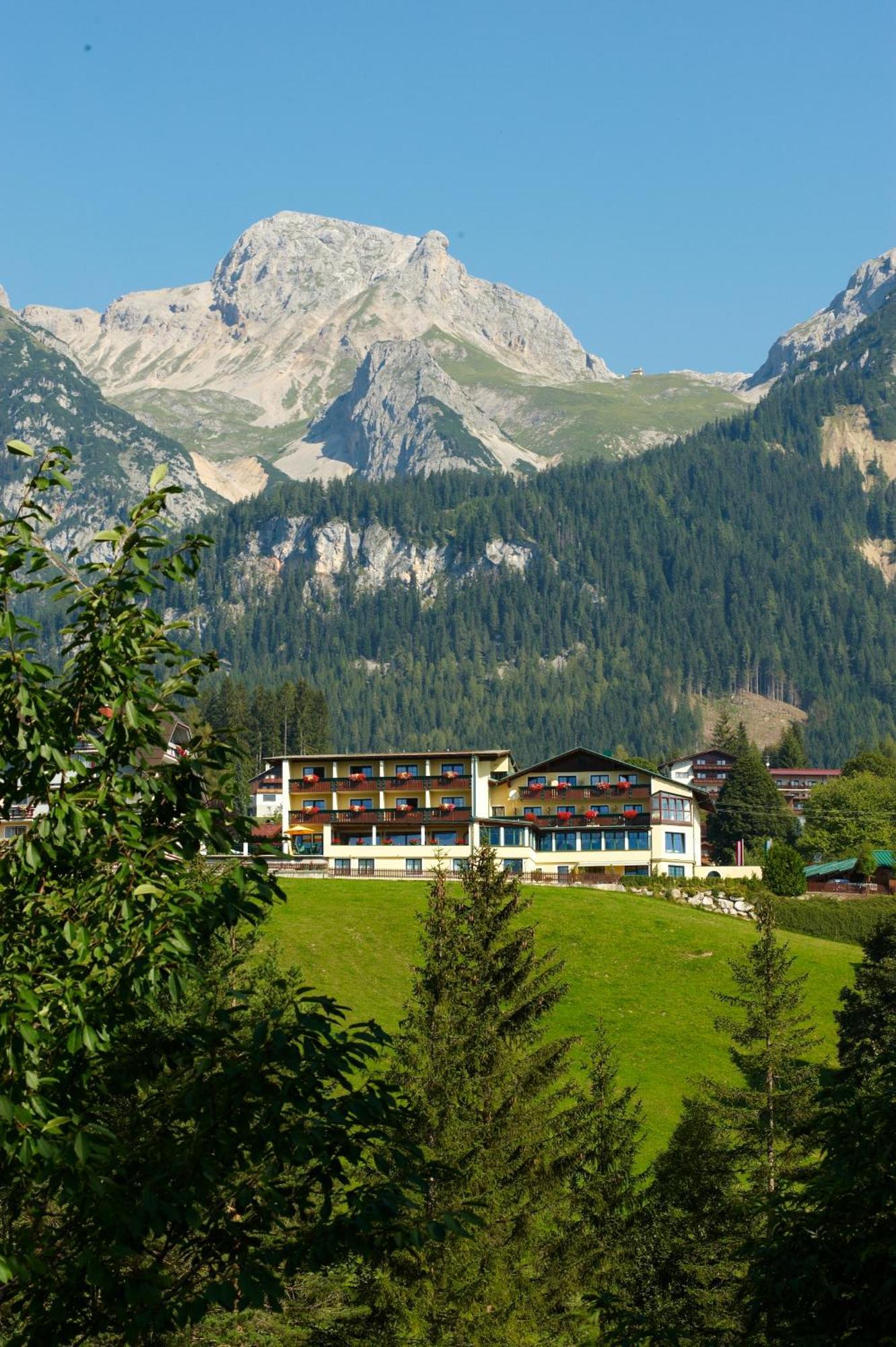 Hotel Martin Ramsau am Dachstein Exterior photo