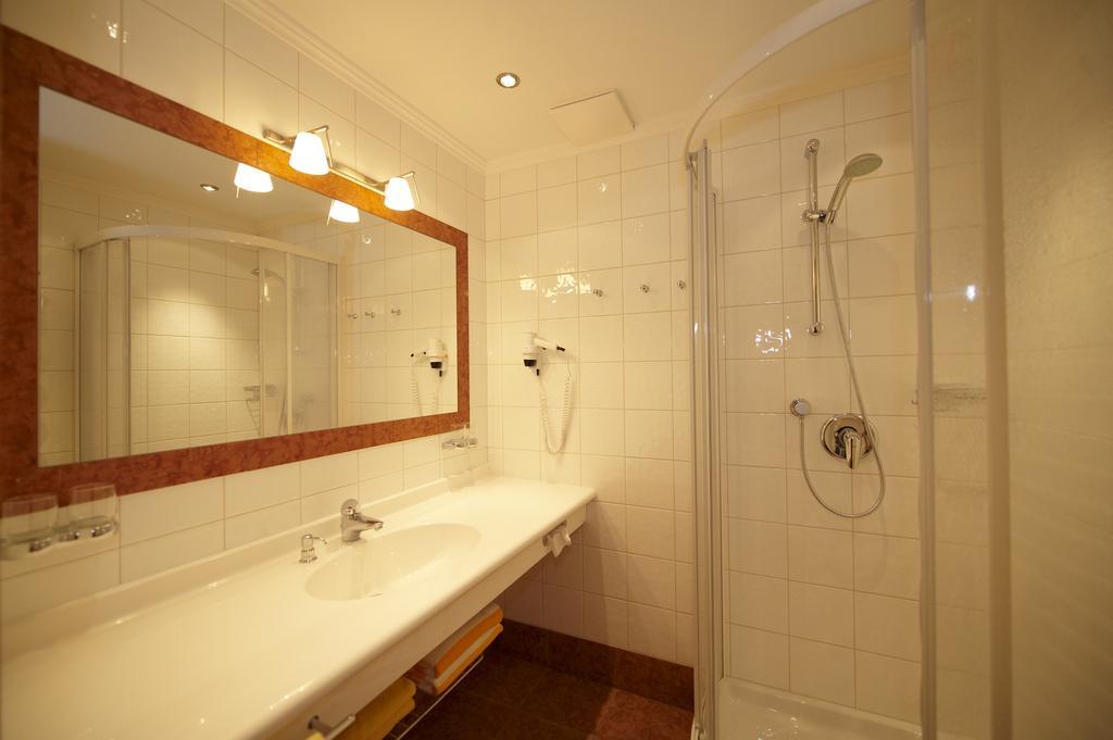 Hotel Martin Ramsau am Dachstein Room photo