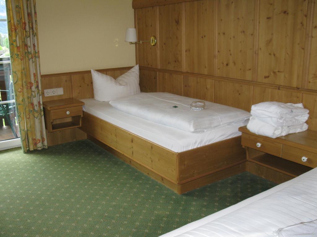 Hotel Martin Ramsau am Dachstein Room photo