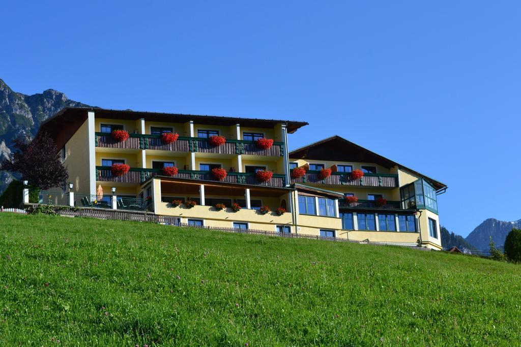 Hotel Martin Ramsau am Dachstein Exterior photo